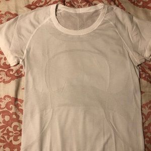 White Lululemon Women’s Short Sleeve Athletic Tee